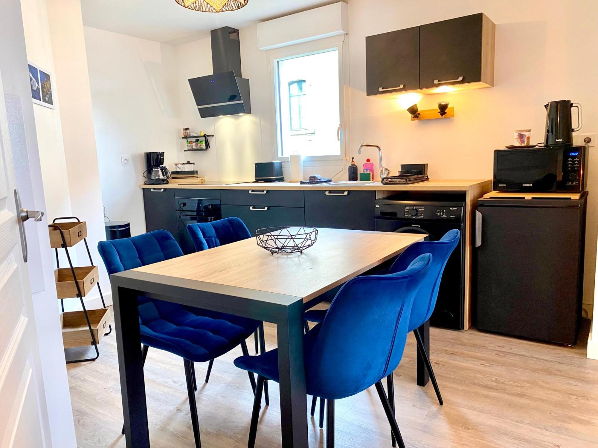 Appartement, Confort, Parking, Terrasse Dinan Buitenkant foto